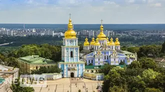Михайлівська площа в Києві – огляд історичного місця