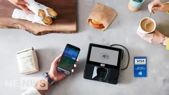 Apple Pay на iPhone: як додати картку та користуватися нею?
