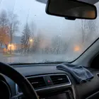 Запотівають вікна в авто після дощу? 7 причин, через які скло не просихає