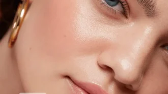 Сяйво, пастель, та блиск в макіяжі – який мейкап буде в тренді у 2024?