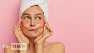 Мішки під очима: як їх прибрати вранці у домашніх умовах? 5 корисних порад