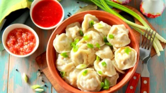 Заварне тісто на вареники: покроковий рецепт і секрети ідеального тіста