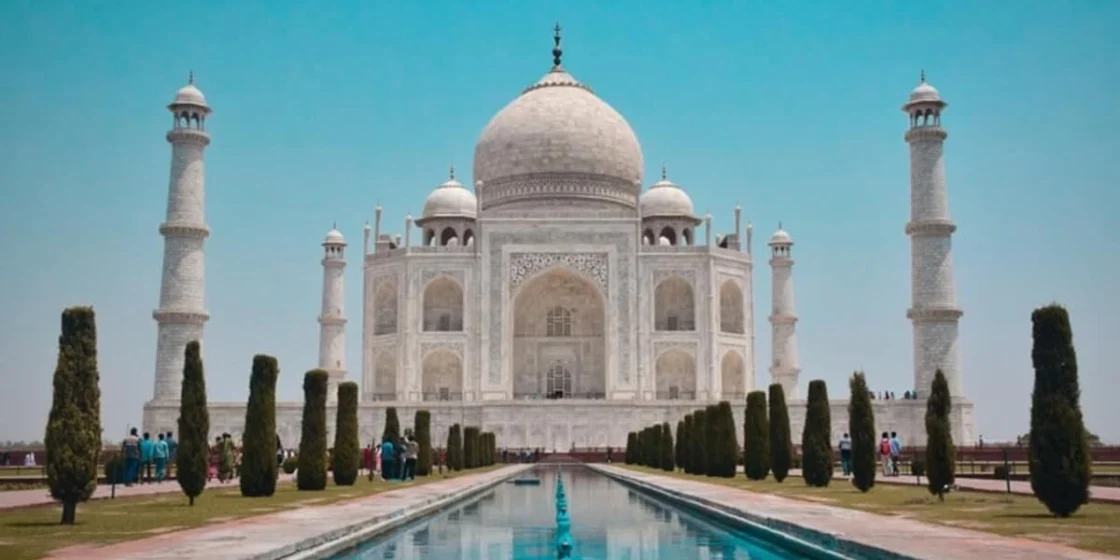Taj Mahal: The Story of India’s Most Famous Cultural Landmark
