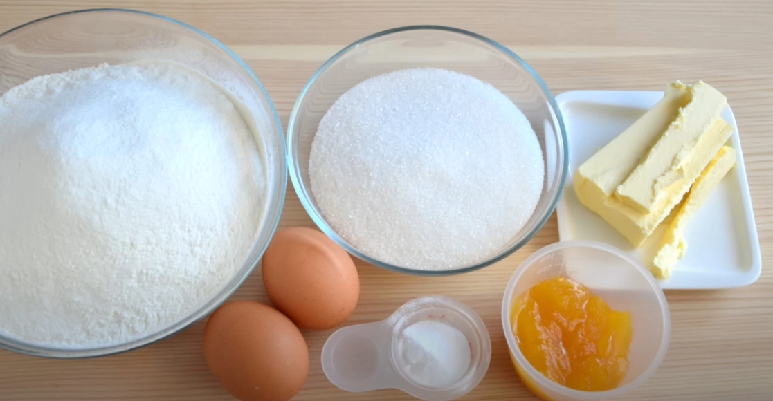 Classic Honey Cake Recipe: How to Make a Delicious Honey Dessert?