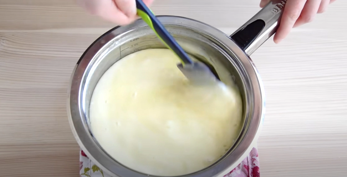 Classic Honey Cake Recipe: How to Make a Delicious Honey Dessert?