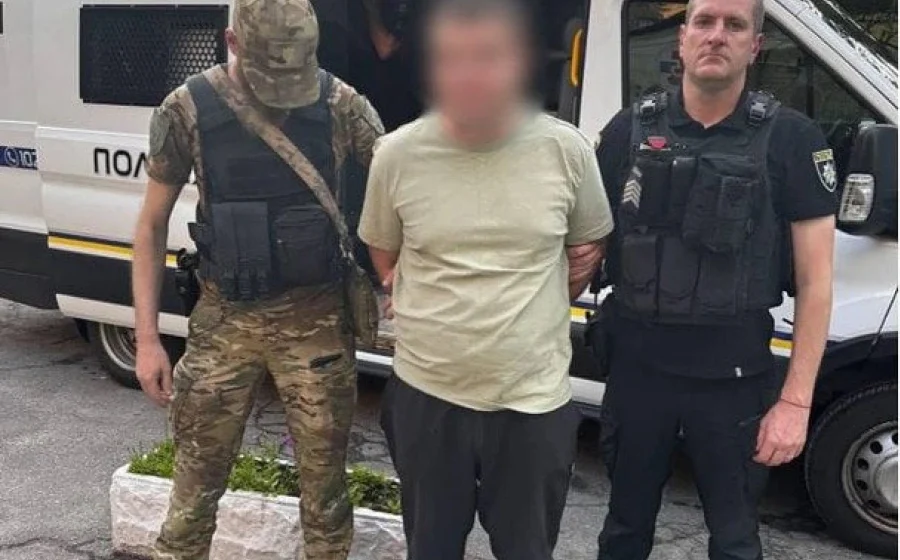 Чоловік відкрив вогонь після словесної перепалки з двома дівчатами