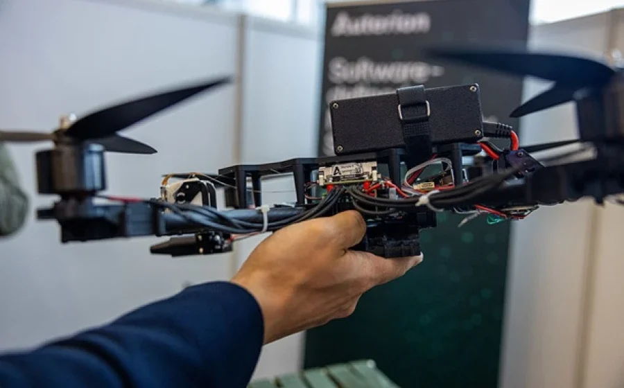 Auterion постачає Україні 33 000 ударних дронів з AI для боротьби з БпЛА РФ