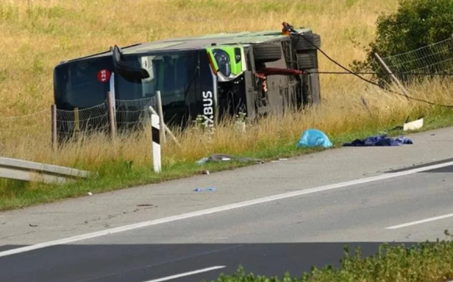 Аварія Flixbus у Німеччині: постраждало понад 30 пасажирів, серед них українці