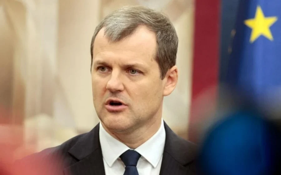 Прем’єр-міністр Литви Гінтаутас Палуцкас подав у відставку на тлі скандалу