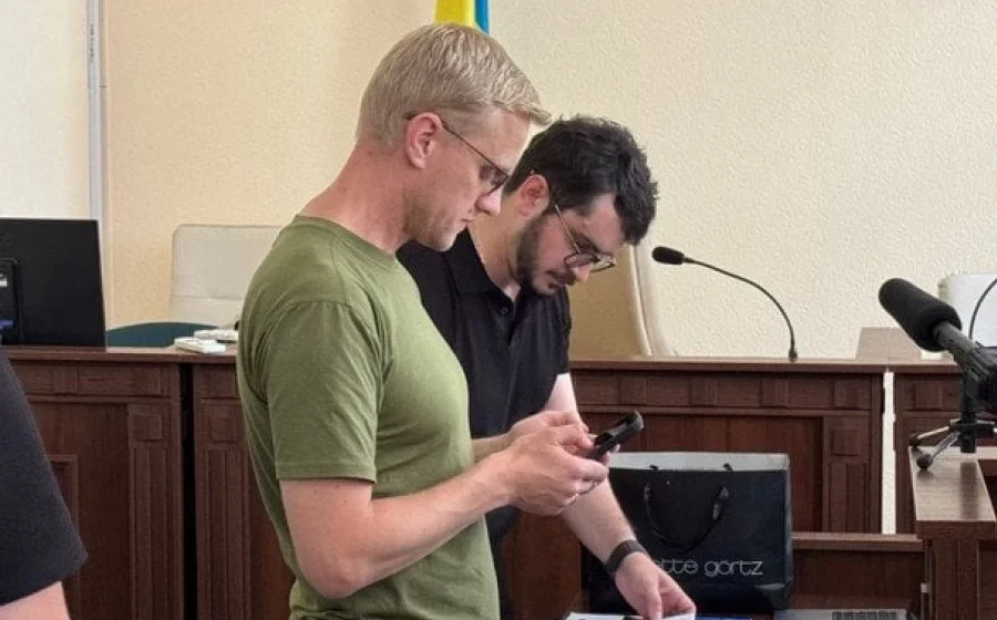 Віталій Шабунін звинувачений у підробці документів та ухиленні від служби