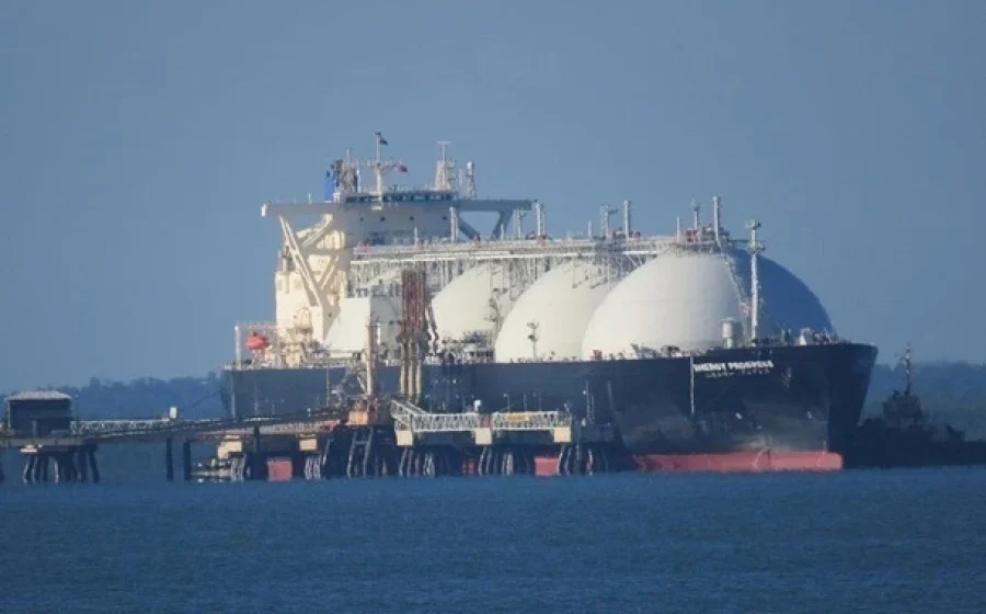 ЄС продовжує збільшувати імпорт скрапленого газу з Росії в 2025 році