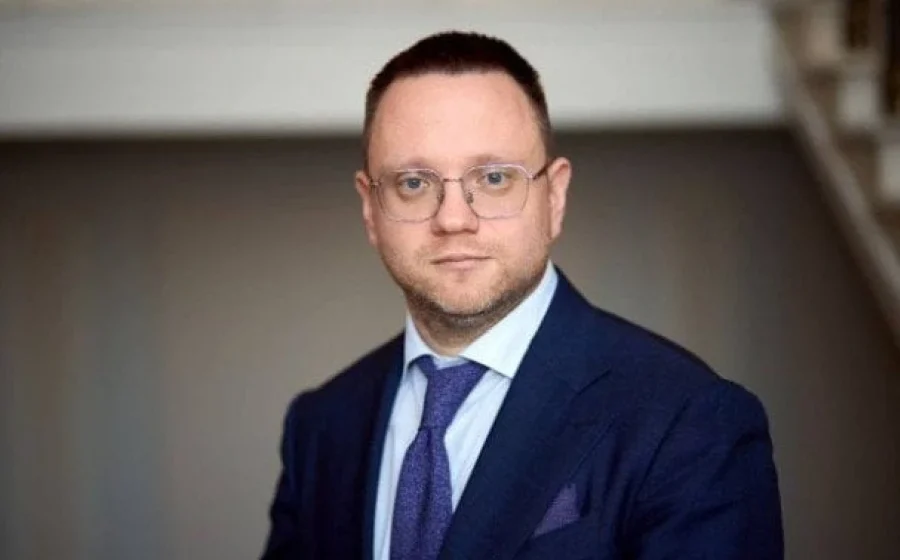 Чи втрачають українці за кордоном право бути обраними до влади?