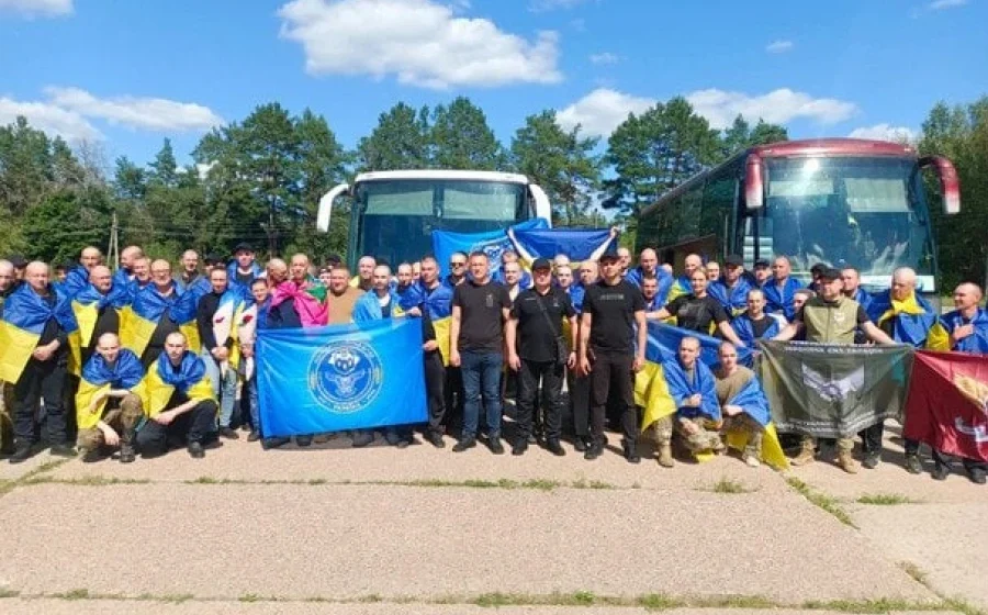 Звільнення українців з полону: історії, що тривали десятиліття