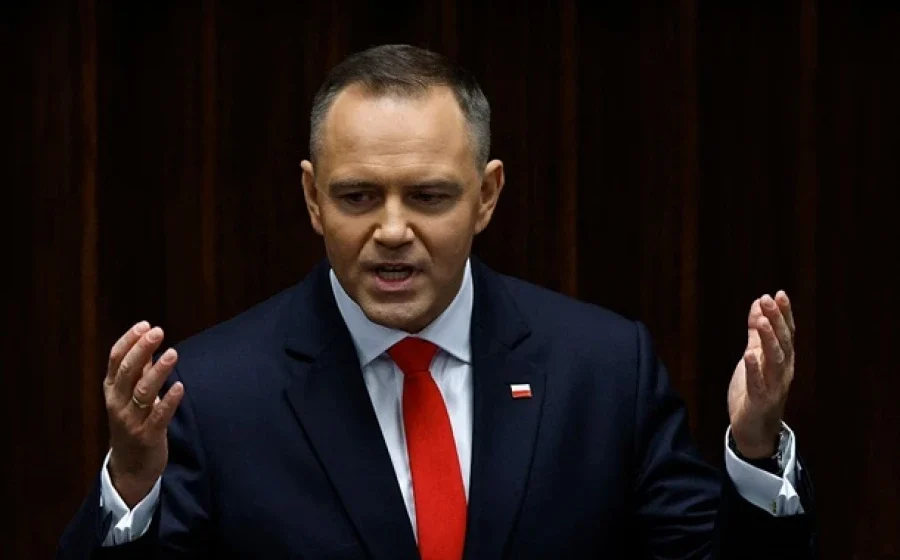 Президент Польщі пропонує прирівняти “бандерівський символ” до нацистських і комуністичних символів