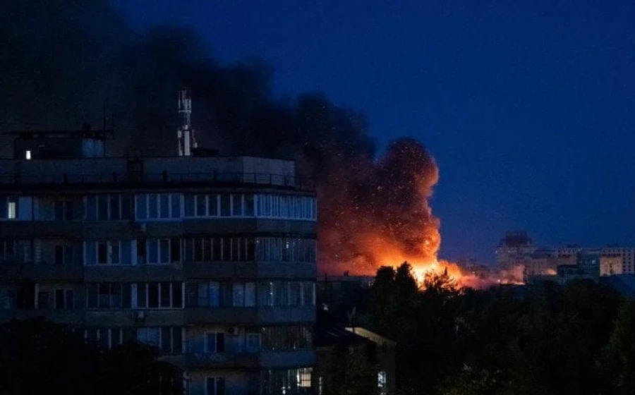 Повітряна атака на українські міста: зафіксовано влучання у трьох областях