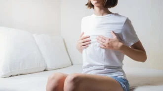 Що допомагає при ПМС та болю в грудях: топ рослинних засобів