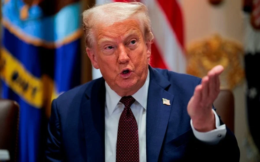 Дональд Трамп закликає Європу припинити купувати російську нафту