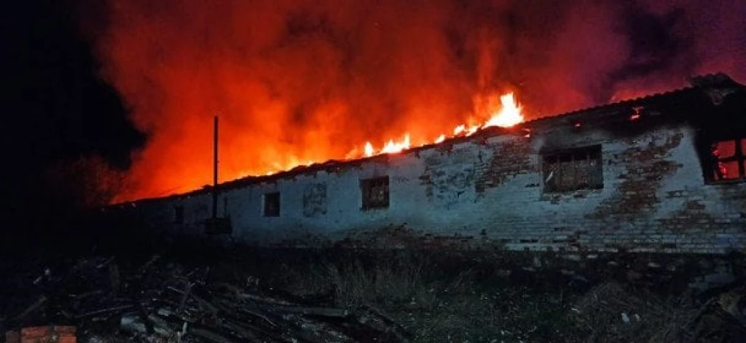 Наслідки атаки в Черкаській області: пошкоджені будинки та згоріле фермерське господарство