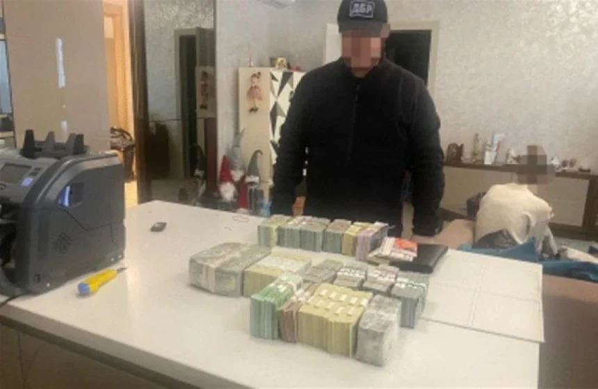 Посадовицю Держекоінспекції викрили у незаконному збагаченні