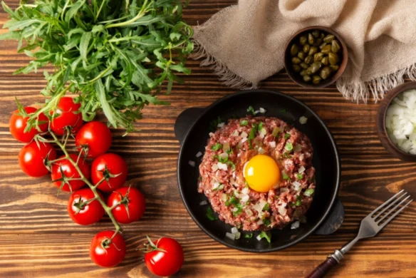 5 страв з фаршу на швидку руку, які готуються за 20 хвилин