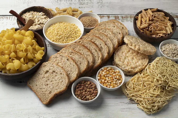 Продукти багаті на клітковину: як харчові волокна впливають на вагу, цукор у крові та самопочуття