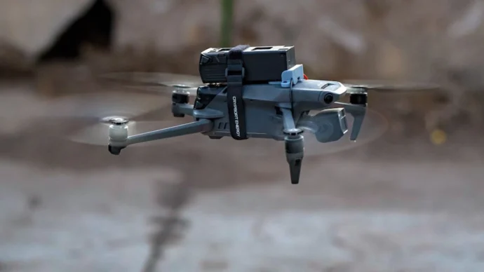 DJI Matrice 4T: як розвідувальний дрон перетворився на багатофункціональну бойову платформу